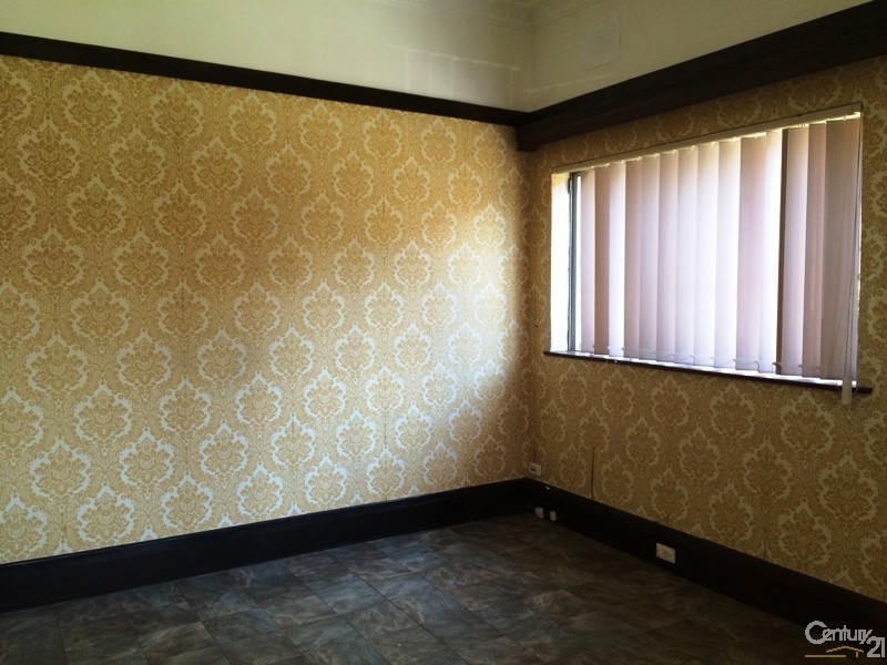 2/2 Lewins Street, Earlwood NSW 2206