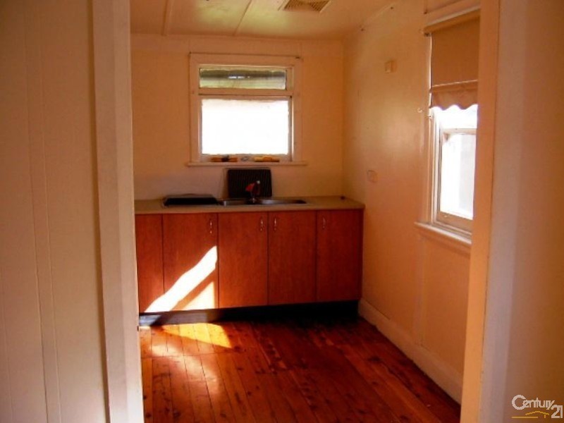 21 Ewen Street, Roselands NSW 2196