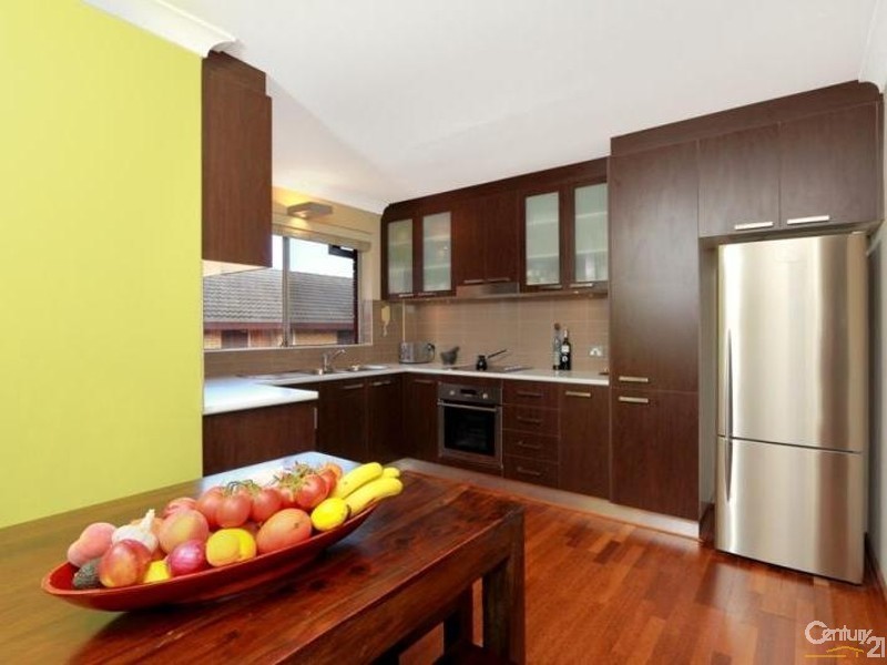 17/11 St Albans Road, Kingsgrove NSW 2208