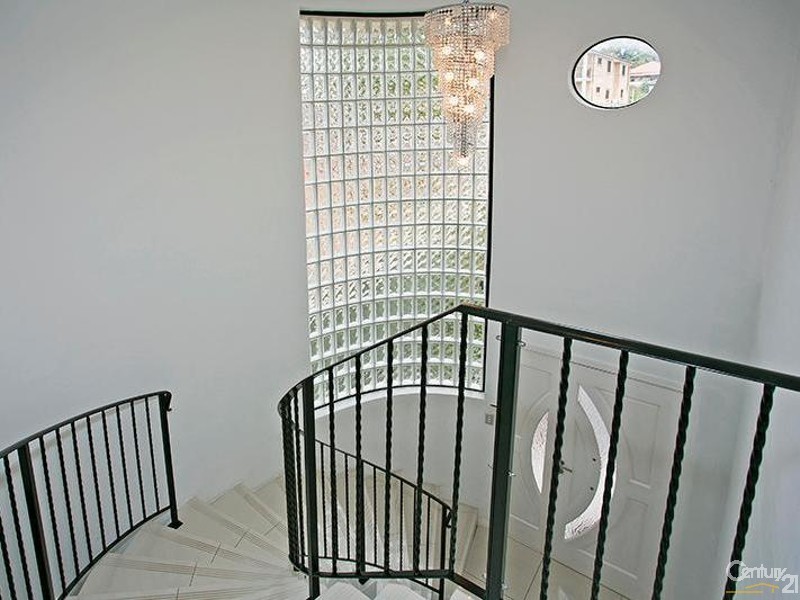 36a  Dreadnought Street, Roselands NSW 2196