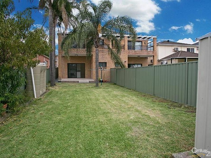 36a  Dreadnought Street, Roselands NSW 2196