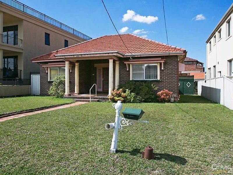 16 Earlwood Avenue, Earlwood NSW 2206