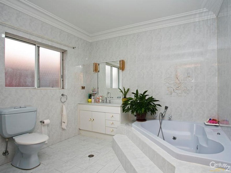 62 Richard Avenue, Earlwood NSW 2206