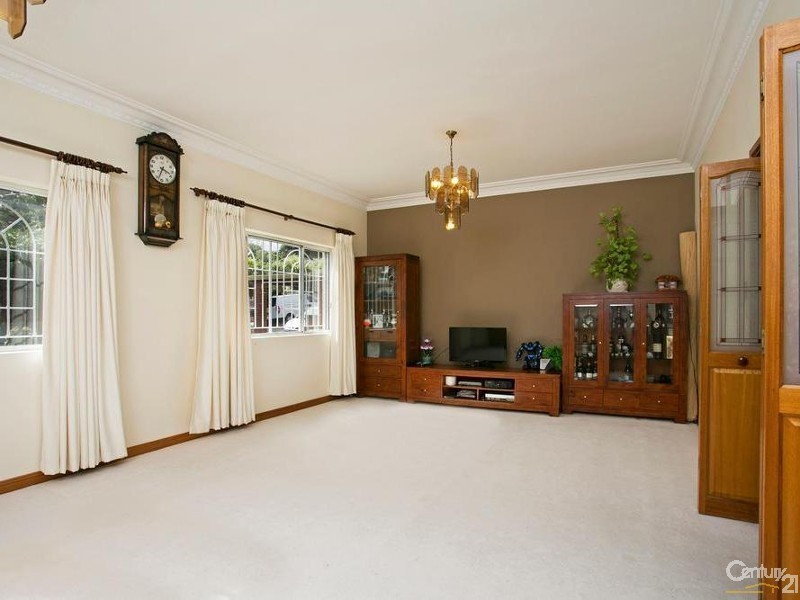 62 Richard Avenue, Earlwood NSW 2206