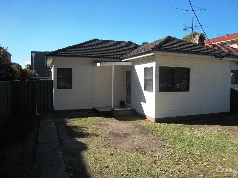 32 Hampden Street, Beverly Hills NSW 2209