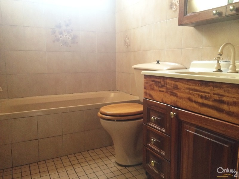 10 Fletcher Street, Campsie NSW 2194