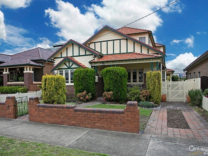 18 Coney Road, Earlwood NSW 2206