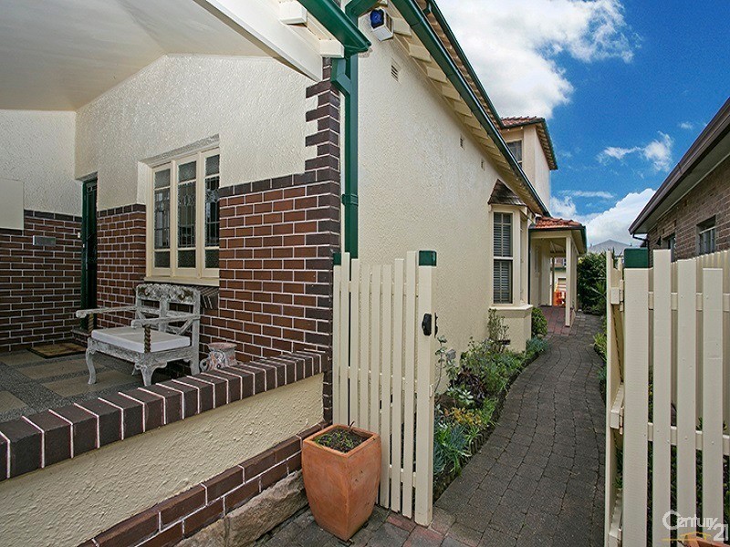 18 Coney Road, Earlwood NSW 2206