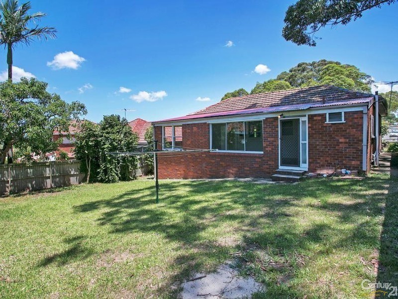 12 Miller Street, Kingsgrove NSW 2208