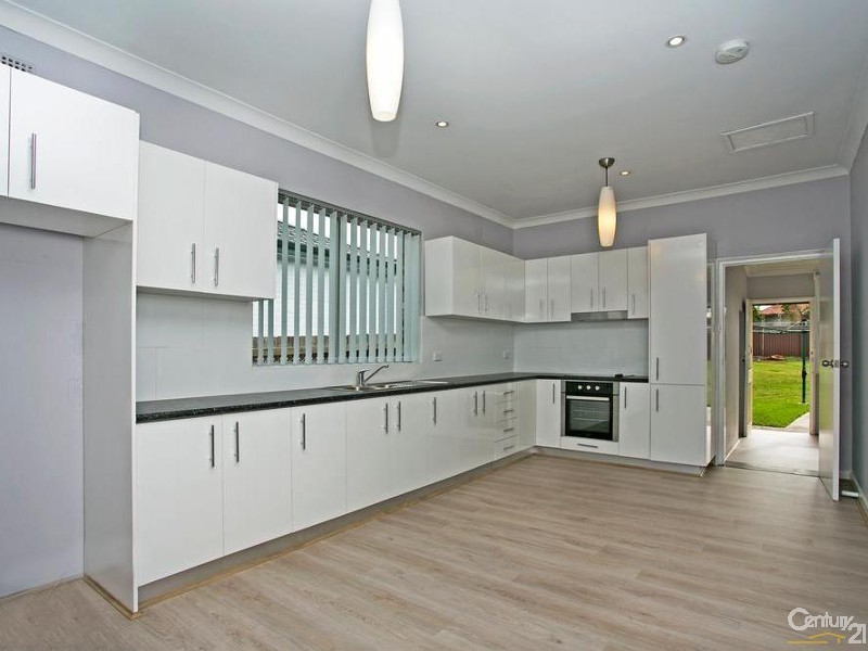 33 Forrest Avenue, Earlwood NSW 2206