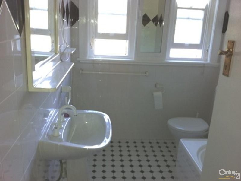 18 Keith Street, Earlwood NSW 2206