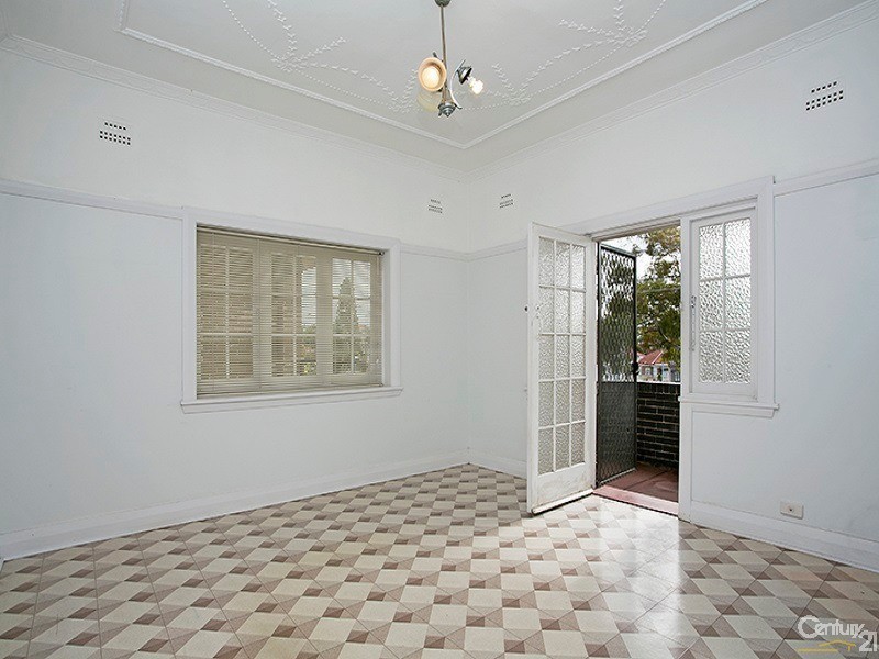 12 Fricourt Avenue, Earlwood NSW 2206