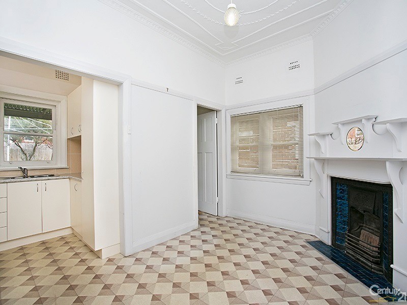 12 Fricourt Avenue, Earlwood NSW 2206