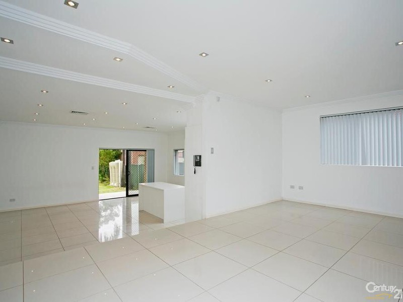 36A Dreadnought Street, Roselands NSW 2196