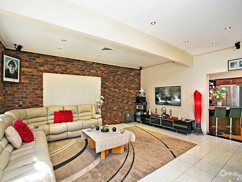 15 Alfred Street, Clemton Park NSW 2206