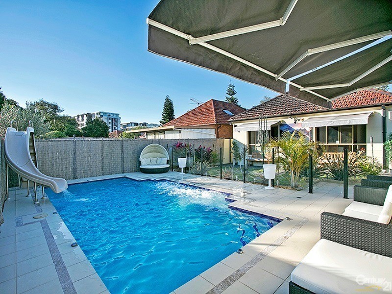 15 Alfred Street, Clemton Park NSW 2206