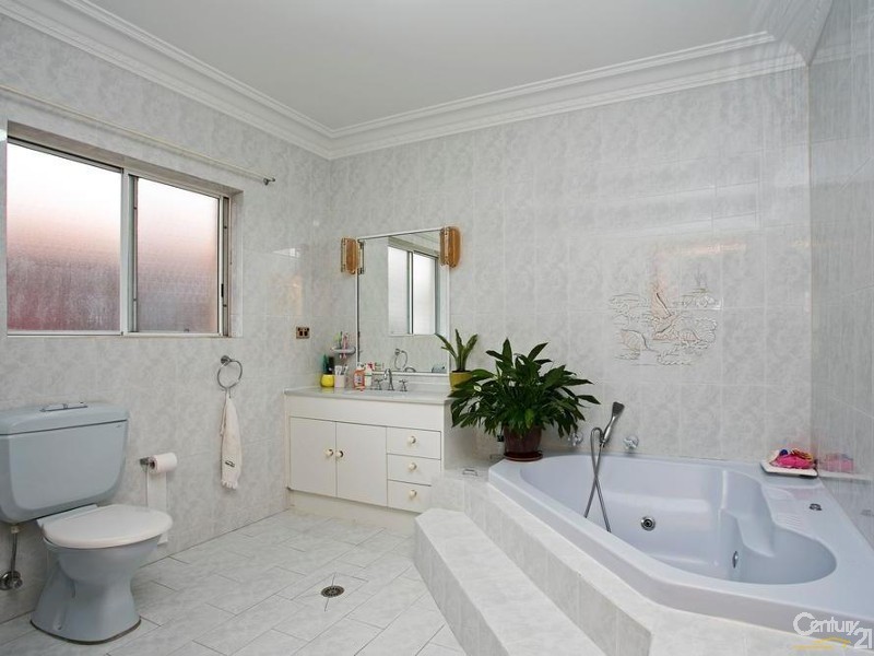 62 Richard Avenue, Earlwood NSW 2206