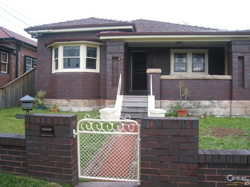 12 Baringa Road, Earlwood NSW 2206