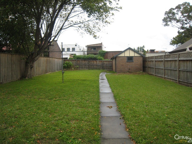 12 Baringa Road, Earlwood NSW 2206