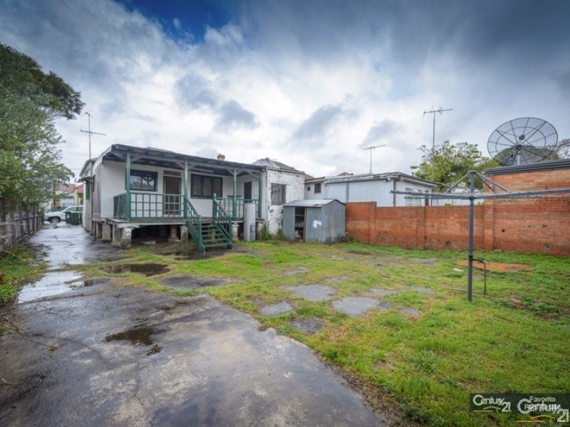 19 Harriet Street, Marrickville NSW 2204