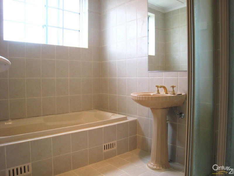 3/34-36 Shaftesbury  Street, Carlton NSW 2218