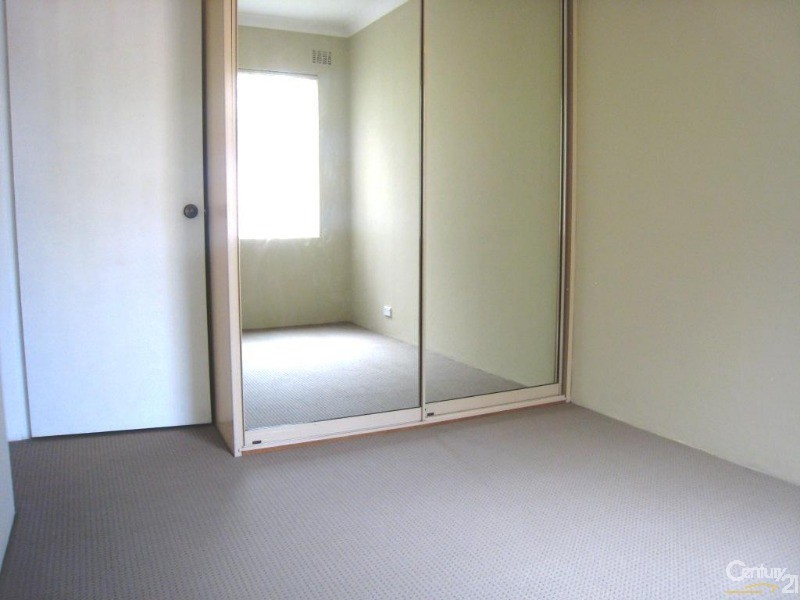 3/34-36 Shaftesbury  Street, Carlton NSW 2218