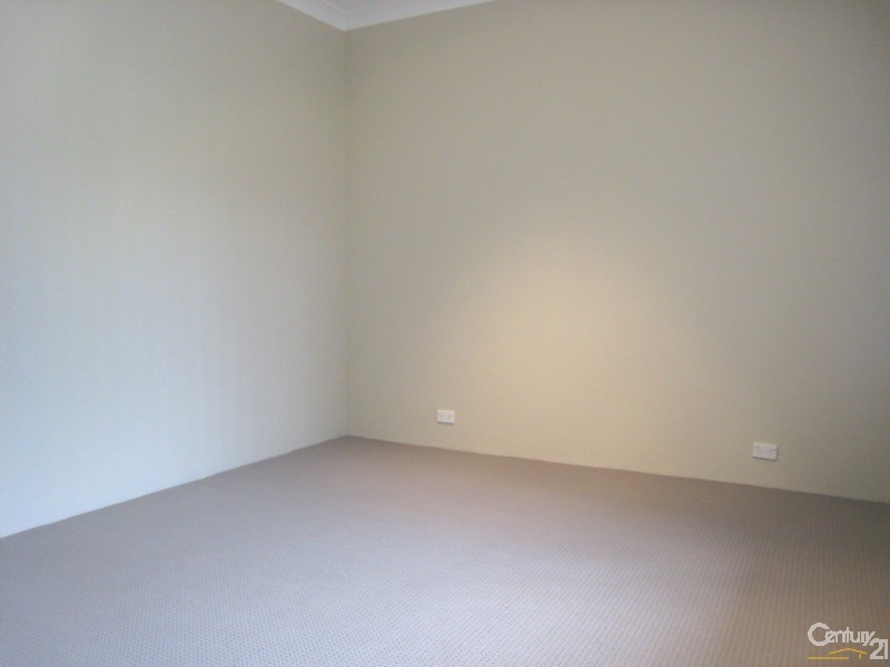 3/34-36 Shaftesbury  Street, Carlton NSW 2218