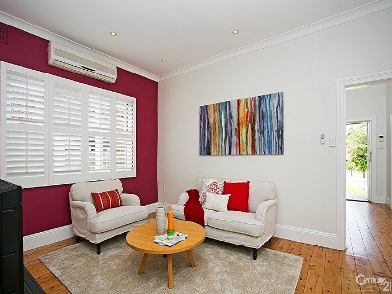 9 Pheasant Street, Canterbury NSW 2193