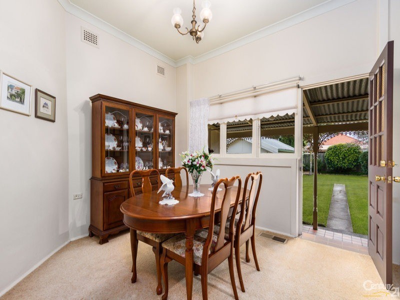 3 Leonora Street, Earlwood NSW 2206