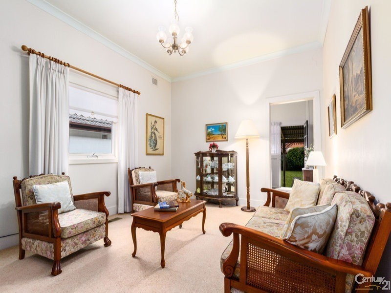 3 Leonora Street, Earlwood NSW 2206