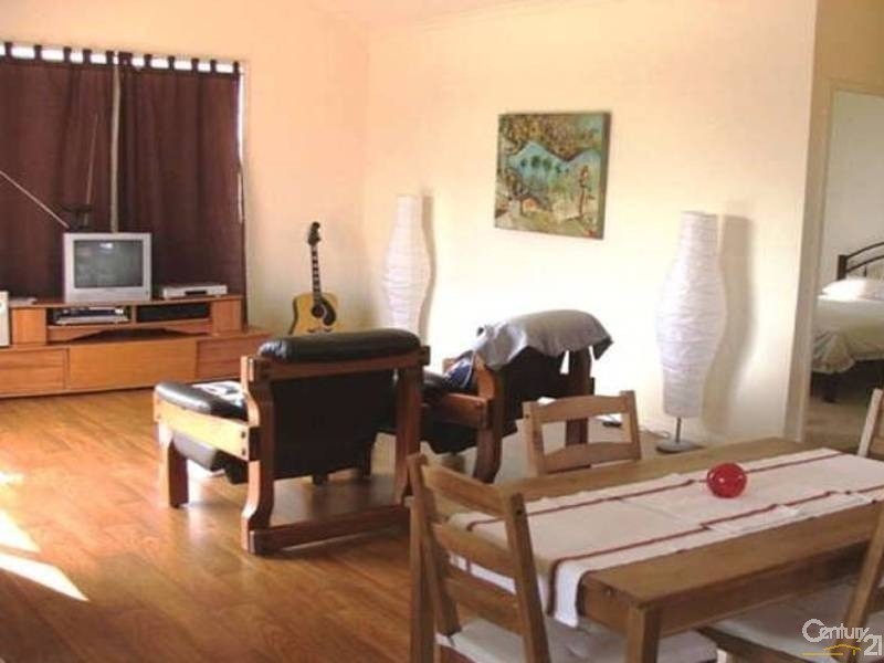 2/1 Dawson Avenue, Earlwood NSW 2206