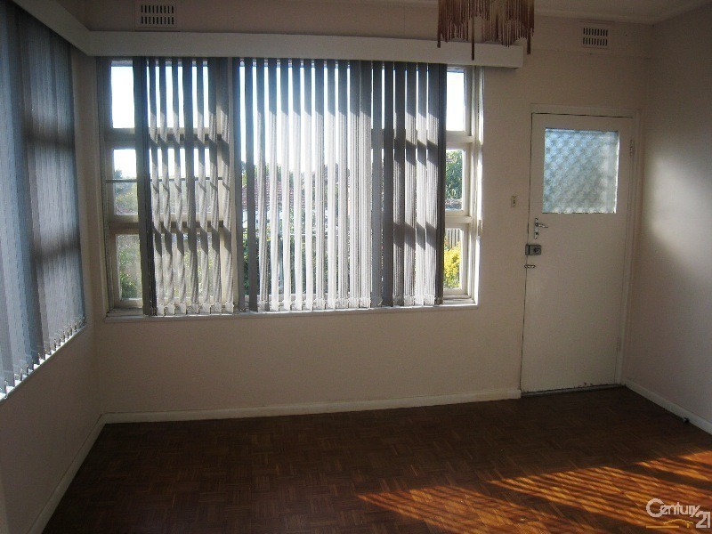 17 Mooney Avenue, Earlwood NSW 2206