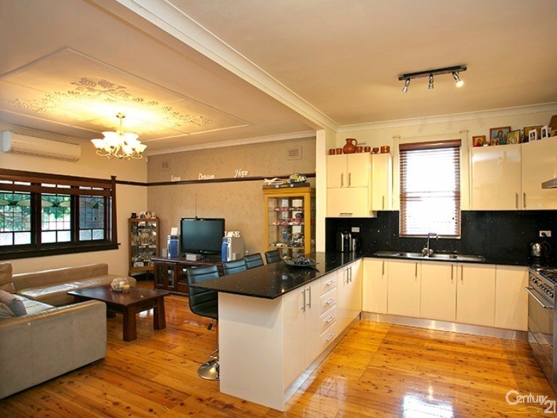 14 Forsyth Street, Kingsgrove NSW 2208