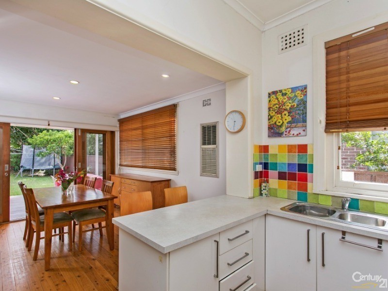 10 Glenore Road, Canterbury NSW 2193