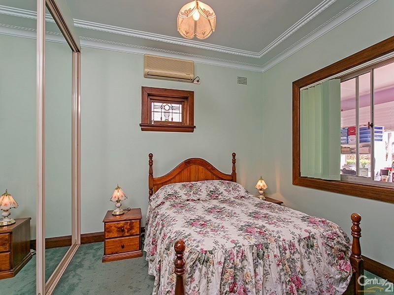 126 Permanent Avenue, Earlwood NSW 2206