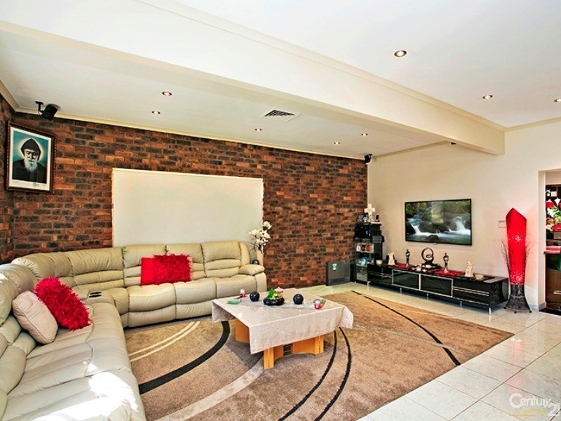 15 Alfred Street, Clemton Park NSW 2206