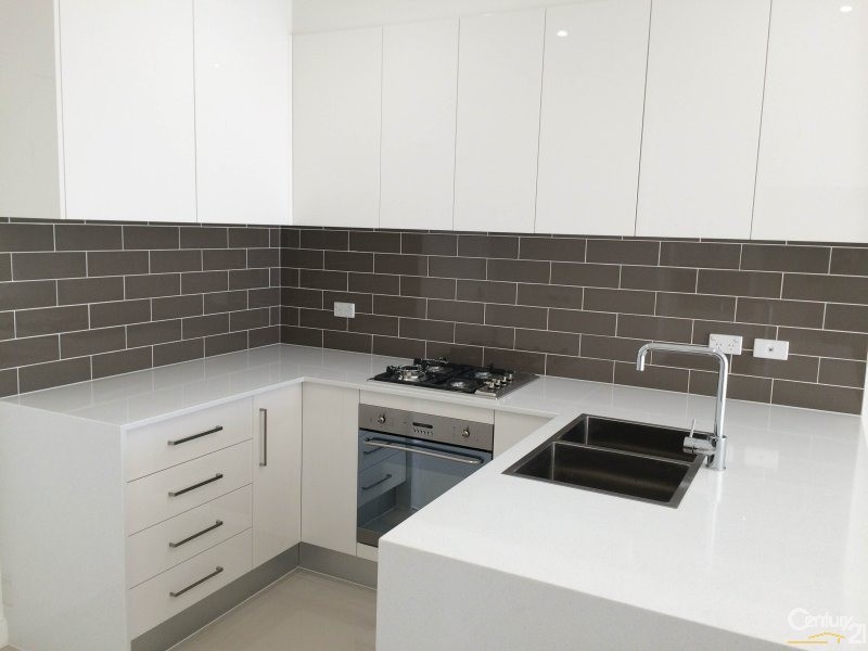 8/3 Rome Street, Canterbury NSW 2193