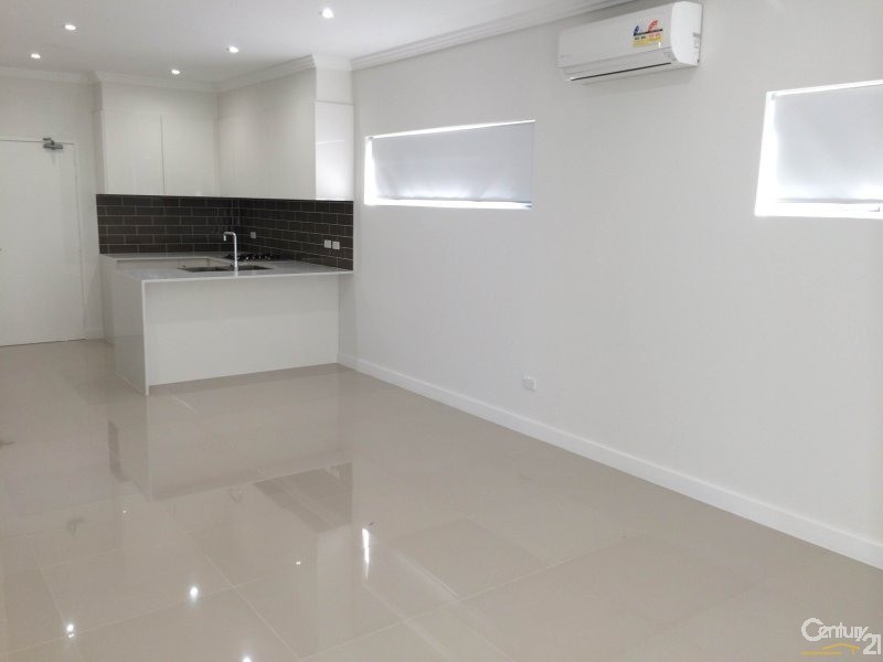 8/3 Rome Street, Canterbury NSW 2193