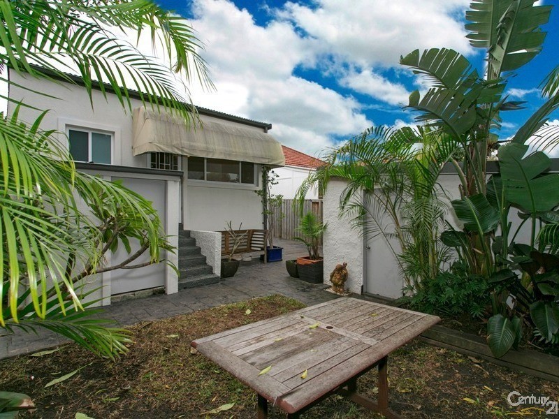 17 Elsie Street, Earlwood NSW 2206