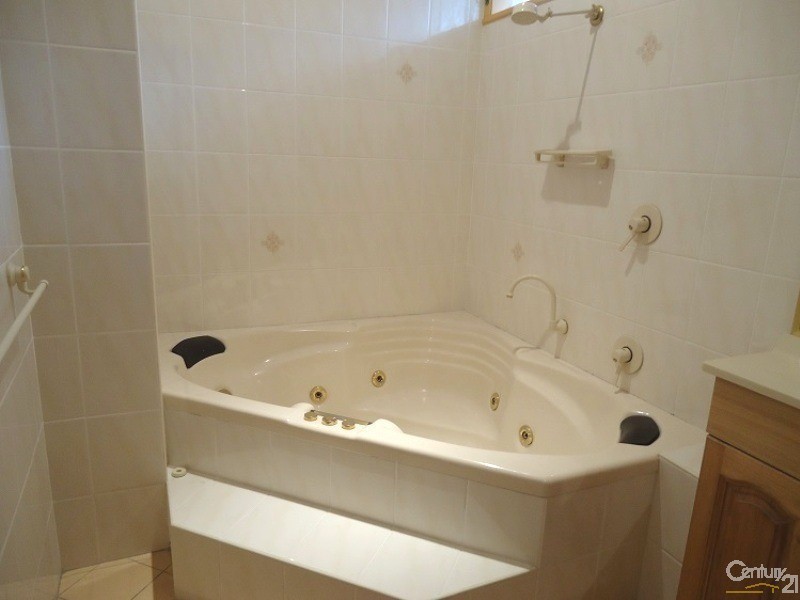 1/34 Connemarra Street, Bexley NSW 2207