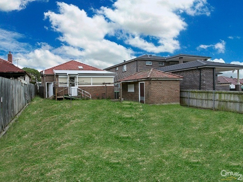 43  Malley Ave, Earlwood NSW 2206