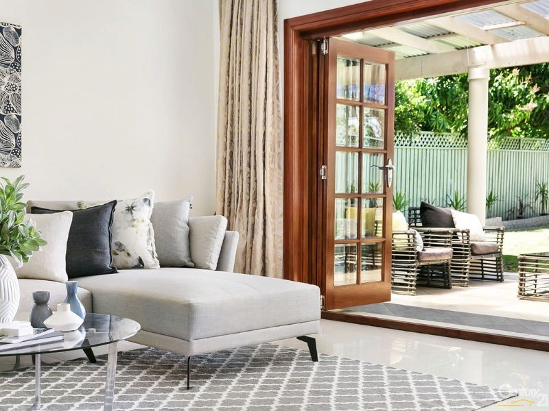 42 Kitchener Avenue, Earlwood NSW 2206