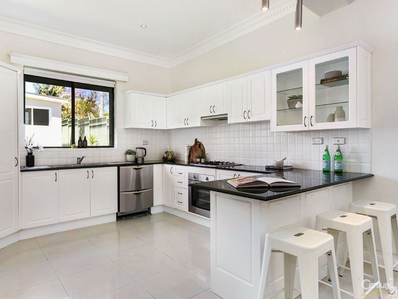 42 Kitchener Avenue, Earlwood NSW 2206