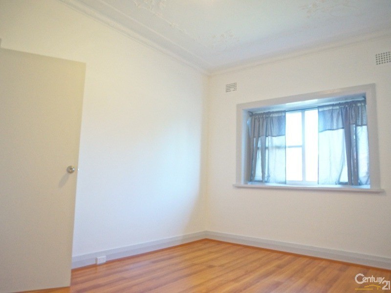 16 Earlwood Avenue, Earlwood NSW 2206