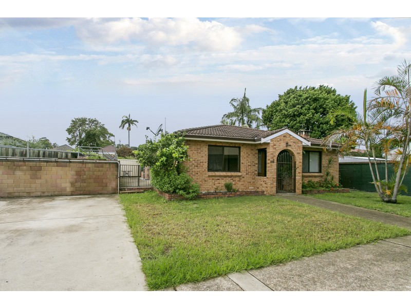 6A Potter Ave, Earlwood NSW 2206