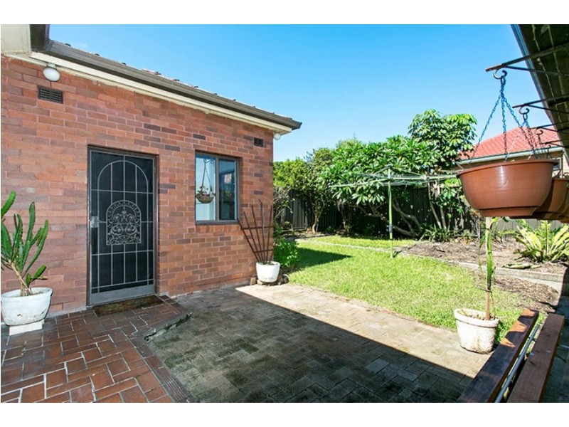 10 Mcgrath Avenue, Earlwood NSW 2206