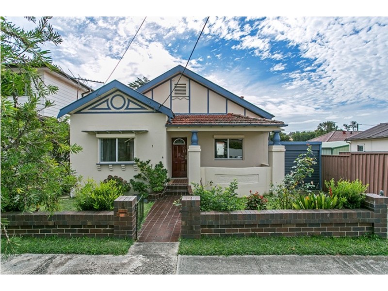 1 Moncur Avenue, Belmore NSW 2192