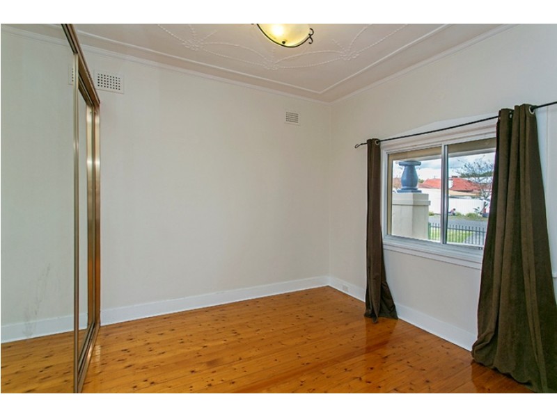 1 Moncur Avenue, Belmore NSW 2192