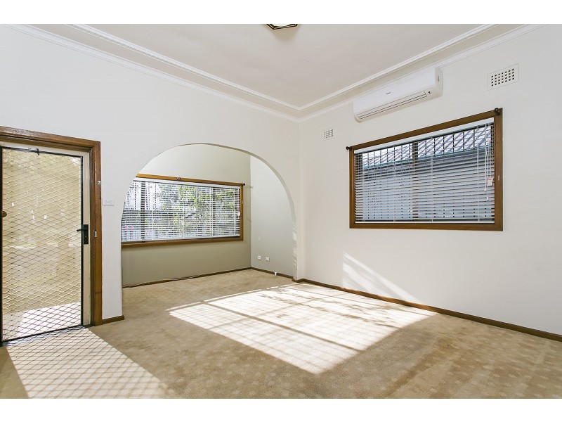 10 Chalmers Street, Belmore NSW 2192