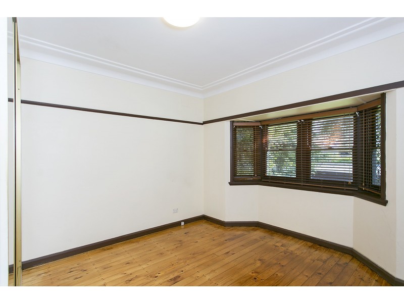 74 Canarys Road, Roselands NSW 2196